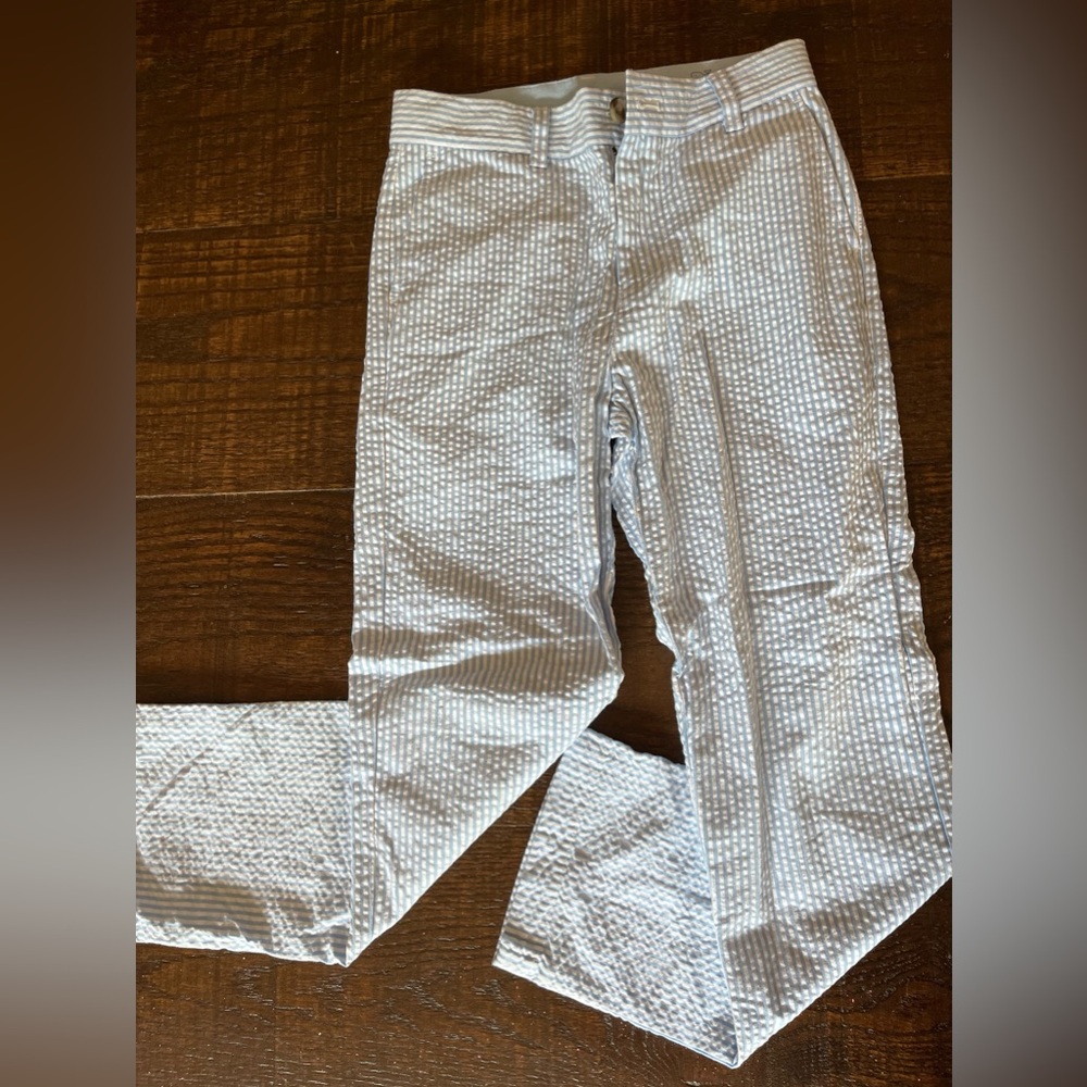 Vineyard Vines sear sucker boys pants, size 10